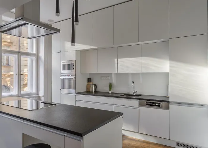 Lägenhet Spacious Near Wenceslas Square With Master Bed *