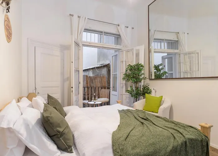 Lägenhet Spacious Near Wenceslas Square With Master Bed *