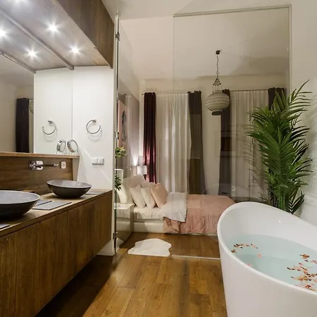Spacious Near Wenceslas Square With Master Bed Daire *